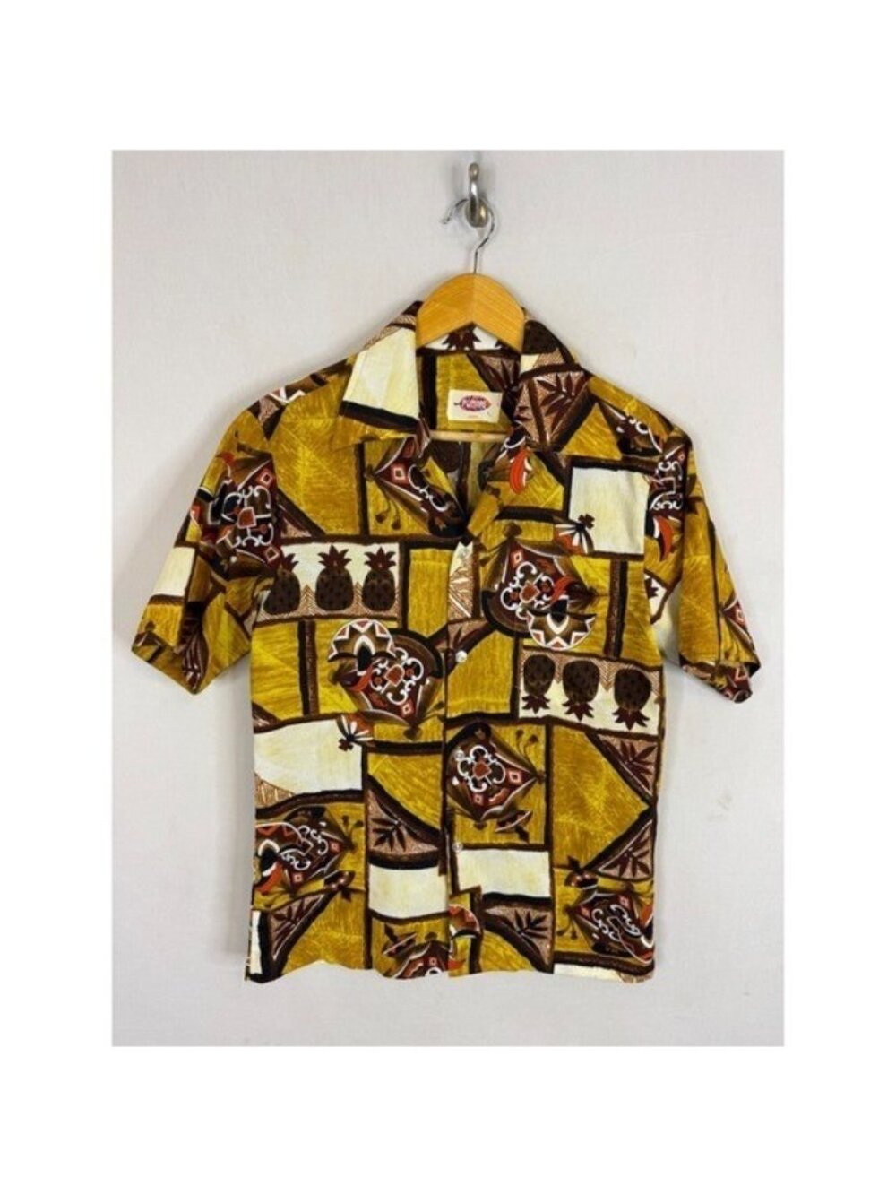 Vintage Pomare 70s Acrylic Hawaii Yellow Brown Pineapple Tribal Aloha Shirt S